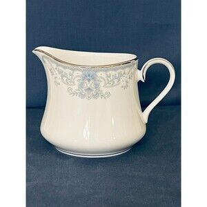 Vintage Discontinued Lenox Bouquet Collection White Heather Porcelain Creamer